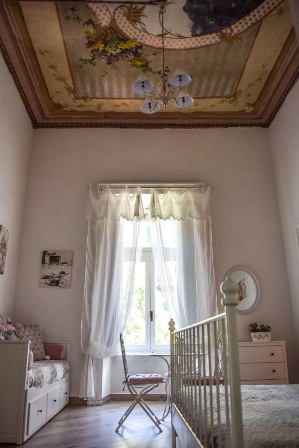Maison La Mitra - Dimore Partenopee Неаполь Екстер'єр фото